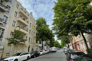2 Zimmer Altbau mit Balkon nahe Tempelhofer Feld – Emser Straße 98, 12051 Neukölln (Ortsteil), Berlin – Vorschaubild 2