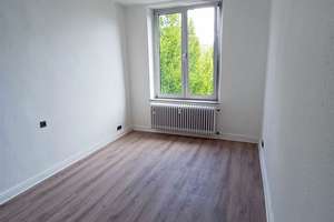 ***Geräumige Wohnung im 2. OG sucht nette Mieter***
 – Arndtstr. 92, 46047 Marienkirche, Oberhausen – Vorschaubild 2