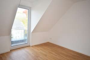 Stilvolle 4-Zimmer-Maisonettewohnung mit zwei Balkonen – 42899 Lüttringhausen Mitte, Remscheid – Vorschaubild 7