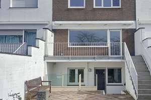 +++See-Idylle trifft Architektur: Reihenmittelhaus mit Split-Level Charakter+++ – Pestalozzistr. 29b, 50767 Pesch, Köln – Vorschaubild 3