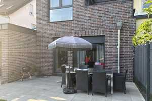 Ansprechende 6-Zimmer-Doppelhaushälfte mit gehobener Innenausstattung in Mönchengladbach Lürrip – Mönchengladbach – Vorschaubild 1