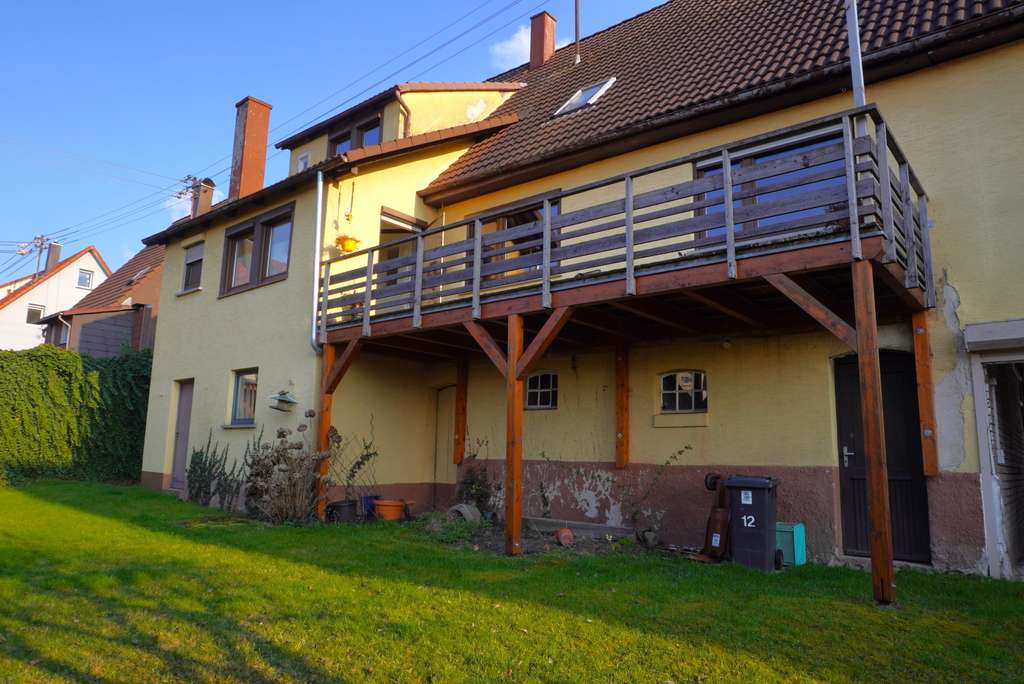 Immobilie in Nürtingen - 1-2 Familienhaus mit Scheune und großz. Grundstück - Bild 1