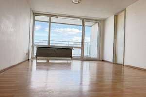 Provisionsfrei: Helle 1-Zimmer-Wohnung mit Balkon in Köln-Weiden