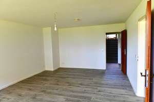 Modernisierte 2-Zimmer-Souterrainwohnung mit EBK & Tageslichtbadezimmer