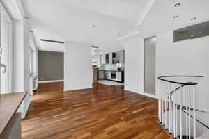 GEORGI: Moderne Maisonette-Wohnung mit zwei Balkonen & Homeoffice in Pasing – Die vollständige Adresse der Immobilie erhältst du vom Anbieter., 81241 Am Westbad, München – Vorschaubild 1