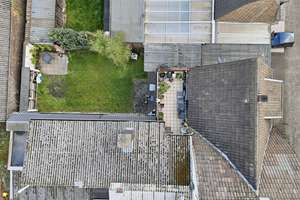 Attraktives Mehrfamilienhaus mit 3 Einheiten, Garten & Potenzial in Köln-Meschenich – Die vollständige Adresse der Immobilie erhältst du vom Anbieter., 50997 Meschenich, Köln – Vorschaubild 4