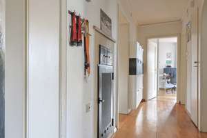 In bevorzugter Lage: Dreifamilienhaus mit großem und ebenem Garten – Die vollständige Adresse der Immobilie erhältst du vom Anbieter., 70563 Rosental, Stuttgart – Vorschaubild 8
