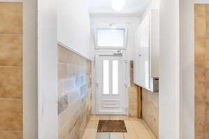 Gepflegtes 4-Parteienhaus im Krefelder Bismarckviertel – vermietet, modernisiert  & aufgeteilt – Bismarckstraße 6, 47799 Cracau, Krefeld – Vorschaubild 3