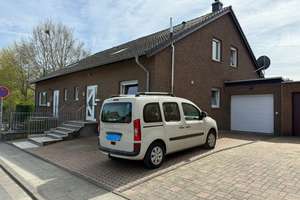 Schöne DHH mit Terrasse und Garten sowie Doppelgarage – Dammstraße 4, 41569 Rommerskirchen – Vorschaubild 2