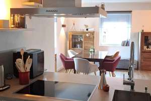 Gemütliche Doppelhaushälfte mit Kamin und sonniger Terrasse – Ihr neues Zuhause  – Die vollständige Adresse der Immobilie erhältst du vom Anbieter., 86609 Donauwörth – Vorschaubild 1
