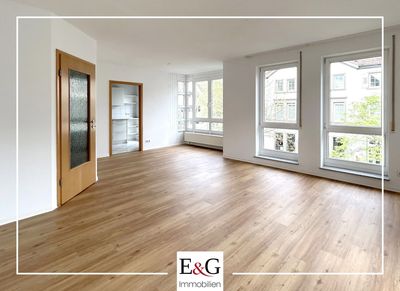 Perfekt gelegen im Herzen von Herrenberg: Stilvolle 2-Zimmer-Wohnung mit Aufzug und mehr!