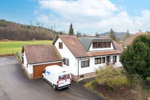 Villa mit Pool – Gewerbehalle, Büroflächen, 1 Wohnhaus vermietet, Baugrund auf ca. 20.000 m² – Die vollständige Adresse der Immobilie erhältst du vom Anbieter., 71540 Murrhardt – Vorschaubild 11