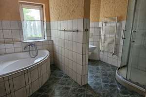 Wohnhaus mit zwei Wohnungen und Platz für Hobby oder Gewerbe – Die vollständige Adresse der Immobilie erhältst du vom Anbieter., 2708 Löbau – Vorschaubild 10