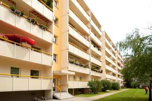 Da kommt man gern Heim. interessante 3-Zimmer-Wohnung – Löwenhainer Str. 34, 1279 Tolkewitz/Seidnitz-Nord, Dresden – Vorschaubild 6