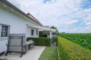 Stilvoll wohnen am Tuniberg:
Exklusive Villa mit Pool
 – Die vollständige Adresse der Immobilie erhältst du vom Anbieter., 79189 Bad Krozingen – Vorschaubild 3