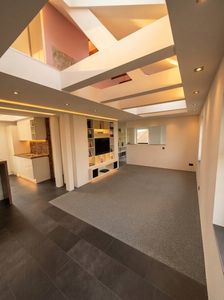 Lichtdurchflutete Dachgeschosswohnung mit Blick über Osnabrück