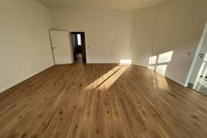 NEU | 4-Zimmerwohnung mit zwei Balkone am S-Bhf. Adlershof – Altheider Straße 31, 12489 Adlershof, Berlin – Vorschaubild 8