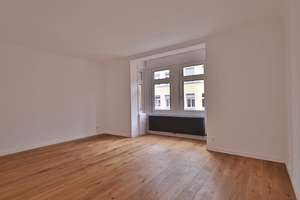 Altbauliebhaber aufgepasst! Große, sanierte Wohnung mit Balkon und EBK – Freiligrathstraße 31, 70372 Seelberg, Stuttgart – Vorschaubild 6