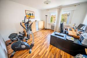 Sehr gepflegte, ruhig gelegene DHH mit Garage, Garten, Kamin und viel Platz für die ganze Familie – Die vollständige Adresse der Immobilie erhältst du vom Anbieter., 58135 Haspe-Ost, Hagen – Vorschaubild 16
