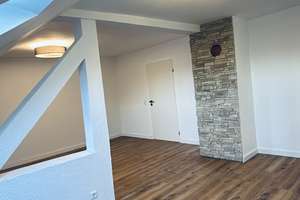Frisch Renovierte Wohnung  in Pforzheim: 2-Zimmer-Dachgeschosswohnung – Bismarckstraße 18, 75179 Nordstadt, Pforzheim – Vorschaubild 3