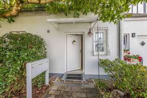 Sonnenenergie inklusive: modernes Reihenhaus mit Einliegerwohnung, Terrasse & 2 Balkonen – Die vollständige Adresse der Immobilie erhältst du vom Anbieter., 76228 Hohenwettersbach, Karlsruhe – Vorschaubild 25