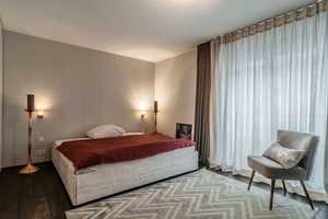 Luxuriös und extravagant! Möblierte 3 Zimmer Wohnung im Herzen von Schwabing – München – Vorschaubild 14