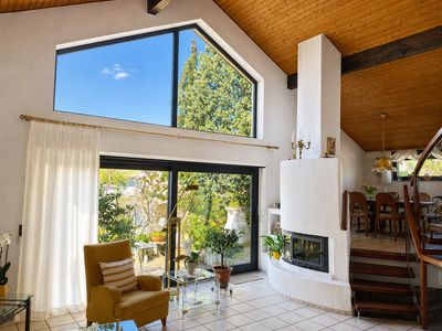 Außergewöhnliches & luxuriöses freistehendes Haus mit Gewerbeeinheit / 2-Familienhaus