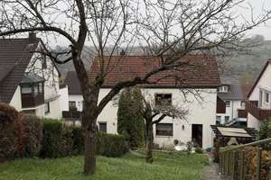 Doppelhaushälfte mit großem Garten, Balkon und XXL-Garage! – Die vollständige Adresse der Immobilie erhältst du vom Anbieter., 73770 Denkendorf – Vorschaubild 2