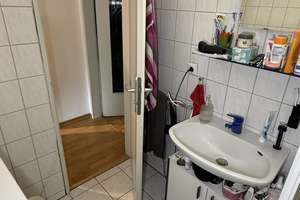 ruhige 2 Zimmerwohnung 50 qm mit Einbauküche in Thalkirchen-Obersendling München – Die vollständige Adresse der Immobilie erhältst du vom Anbieter., 81477 Solln, München – Vorschaubild 7