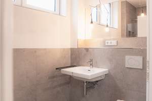 Feldrandlage! Moderne Neubau-Villa in Würzburg – Erstbezug nahe Uniklinik – Steinlein 42, 97078 Versbach, Würzburg – Vorschaubild 8