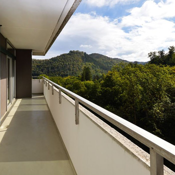 Gepflegte 3-Zimmer-Eigentumswohnung mit großem Balkon und traumhaftem Ausblick!