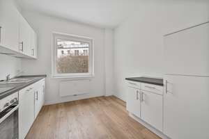 Ottensen! 3 Zi Altbauperle mit Balkon, neu saniert, Energiewert B, Einbküche, Provisionsfrei ! – Die vollständige Adresse der Immobilie erhältst du vom Anbieter., 22763 Ottensen, Hamburg – Vorschaubild 5