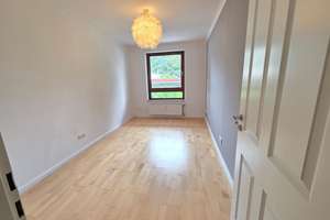 Begeehrte Lage nähe Alster mit 3 Balkonen · mit Garten Blick auf schönen Garten Balkon – Sierichstr. 22, 22301 Winterhude, Hamburg – Vorschaubild 7