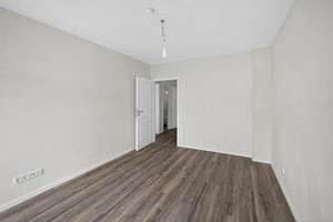Exklusive Maisonettewohnung in Rheinnähe – Die vollständige Adresse der Immobilie erhältst du vom Anbieter., 50999 Sürth, Köln – Vorschaubild 8