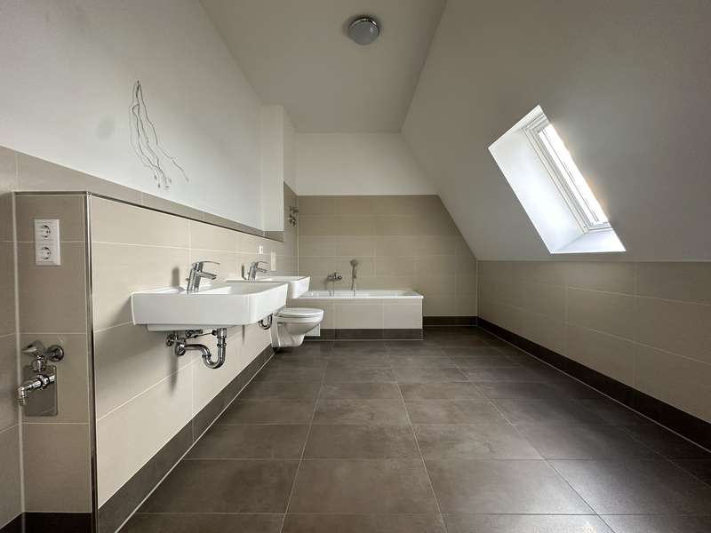 Badezimmer oben.jpg
