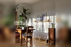 Tauschwohnung: Ruhige und lichtdurchflutete DG Wohnung mit großem Balkon – 81929 Englschalking, München – Vorschaubild 2