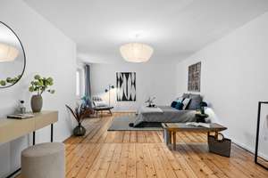 ***BEZUGSFREI: Stilvoll renovierte Altbauwohnung im Herzen von Prenzlauer Berg*** – Die vollständige Adresse der Immobilie erhältst du vom Anbieter., 10405 Prenzlauer Berg, Berlin – Vorschaubild 4