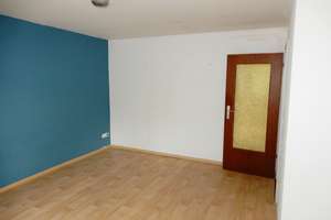PERFEKT: Kleine 1-Zimmer-Dachgeschosswohnung, inkl. EBK, in ruhigem Vierfamilienhaus! – Dieckerstraße 66, 46047 Schlad, Oberhausen – Vorschaubild 13
