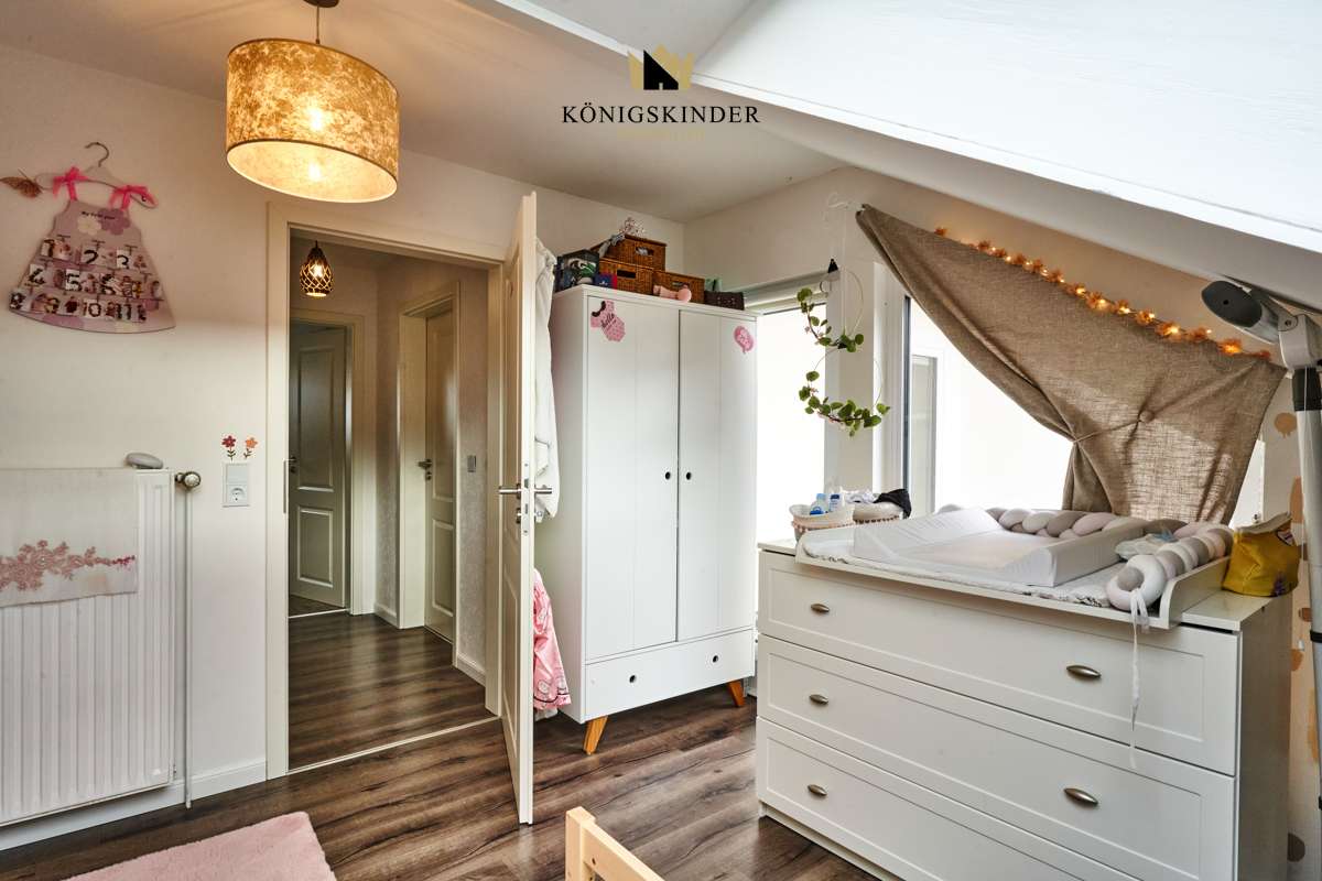 Immobilie in Ofterdingen - Modernisierte Doppelhaushälfte mit Garage in ruhiger Wohnlage von Ofterdingen - Bild 15