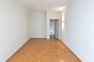 Ruhige 2-Zimmer-Erdgeschosswohnung mit geschützter Ostterrasse in München-Bogenhausen – 81925 Oberföhring, München – Vorschaubild 7