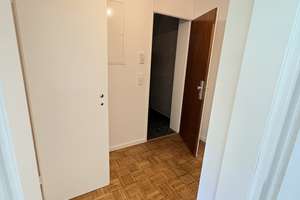 Wunderschöne helle: 1-Zimmer-Wohnung mit Terrasse in Köln-Brück