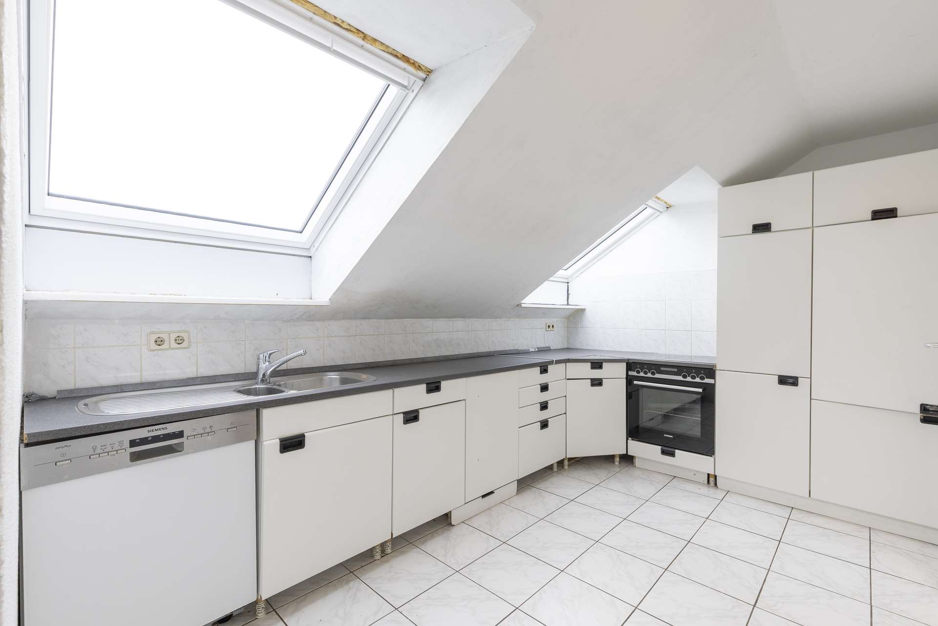 4-Zimmer-Dachgeschosswohnung | Solide Basis mit Entwicklungspotential, Ludwigsburg Kreis – Bild 4