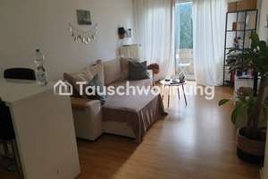 Tauschwohnung: Schöne 2 Zimmer Altbau Whg. gegen größer 
