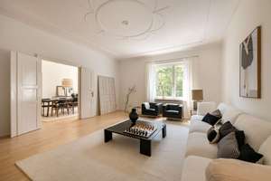 Großzügigkeit im Herzen Schwabings: Stilvoller Altbau mit 6 Zimmern und ruhigem Innenhof-Balkon – Die vollständige Adresse der Immobilie erhältst du vom Anbieter., 80796 Neuschwabing, München – Vorschaubild 2