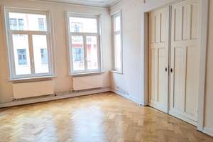 Großzügige Jugendstil-Altbauwohnung im Herzen der List mit 2 Balkonen im 2. OG
