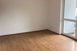 KAPITALANLEGER! GEPFLEGTES APPARTEMENT MIT LOGGIA   IN GUTER LAGE PROVISIONSFREI ZU VERKAUFEN – Heidestrasse 106, 44866 Wattenscheid-Mitte, Bochum – Vorschaubild 4