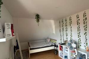 Großzügiges 6-Zimmer-Einfamilienhaus mit Garten, Balkon, großer Garage in Niederstotzingen – Die vollständige Adresse der Immobilie erhältst du vom Anbieter., 89168 Niederstotzingen – Vorschaubild 25