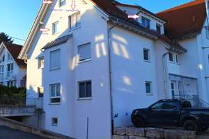 4-Zimmer Wohnung in Reutlingen - Wohnen auf zwei Ebenen - Licht, Komfort und eine hervorragende Lage – Die vollständige Adresse der Immobilie erhältst du vom Anbieter., 72768 Sickenhausen, Reutlingen – Vorschaubild 2
