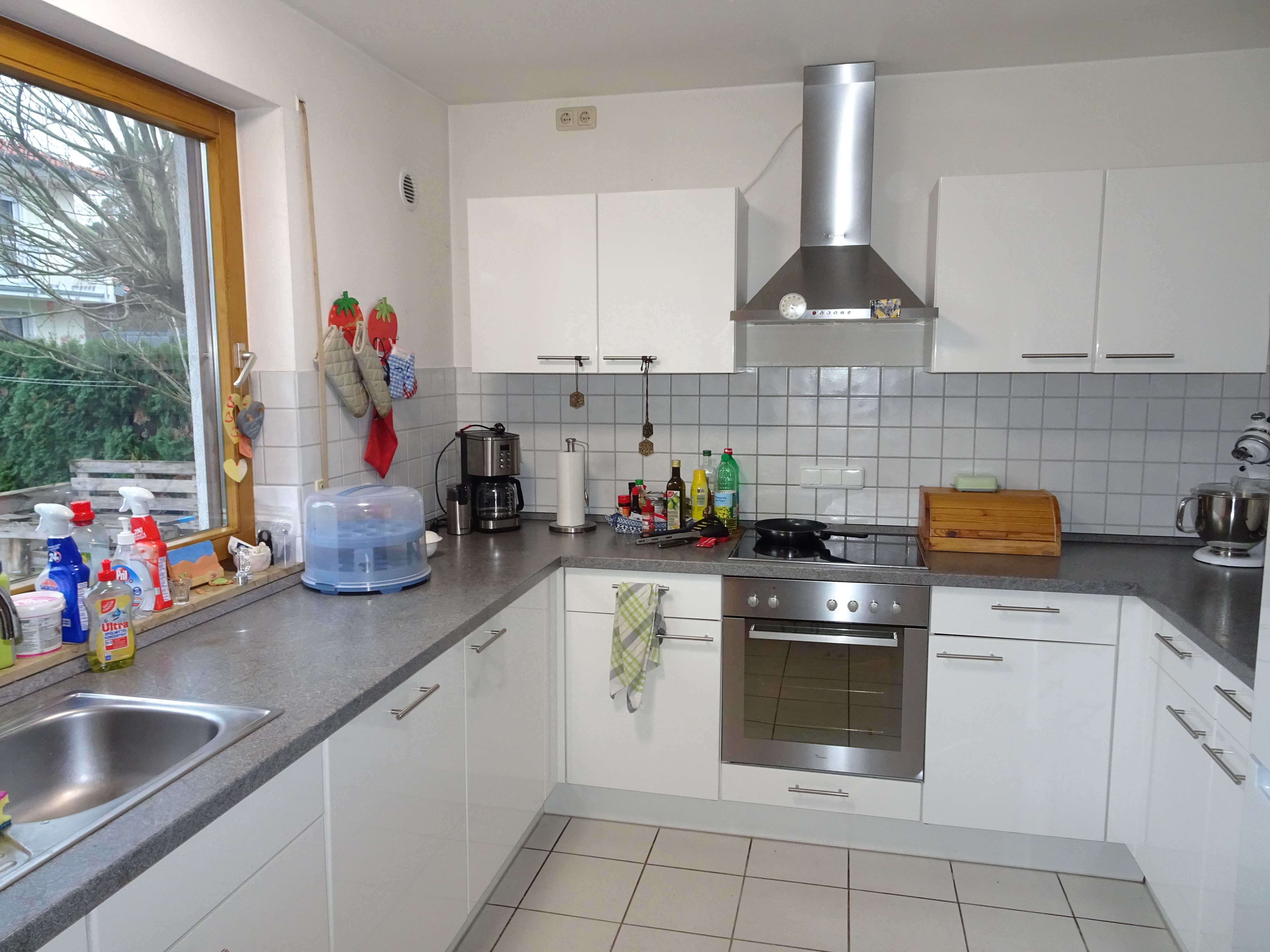 Immobilie in Heroldsbach - Doppelhaushälfte mit Garage und Kfz-Stellplatz in Herzogenaurach-Nähe Rehaklinik - Bild 2