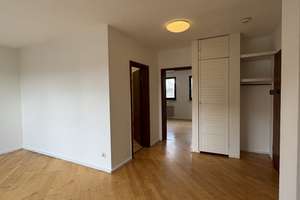 Charmante 2 Zimmer Dachgeschosswohnung mit Küche, Bad, Keller und Balkon – 67063 Nord-Hemshof, Ludwigshafen am Rhein – Vorschaubild 4